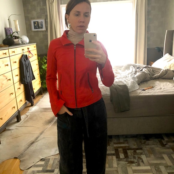 Red stretchy leather jacket - Picture 8 of 9